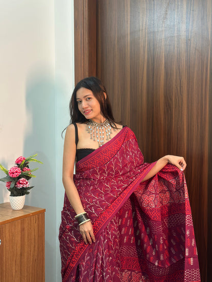 Printed cutton saree contrast  ♥️ red
