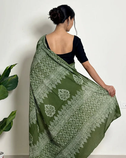 Printed cutton green contrast