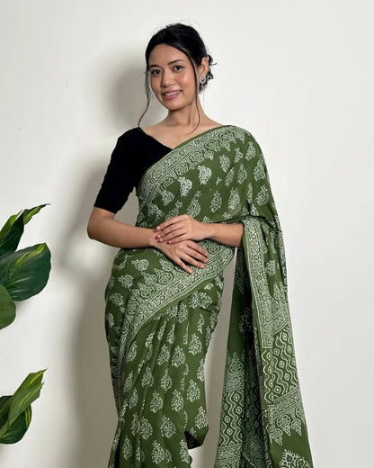 Printed cutton green contrast